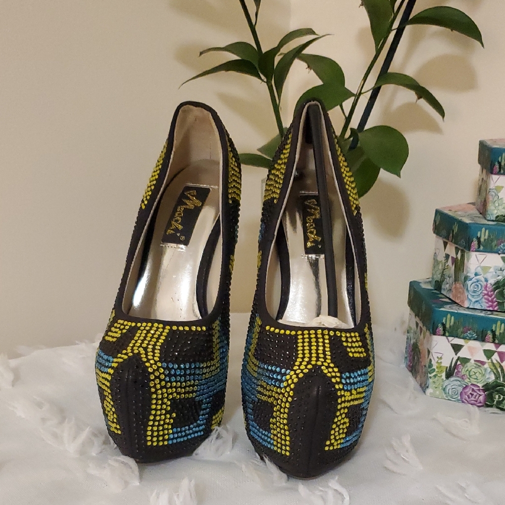 Elegant Black, Yellow, and Blue Heels